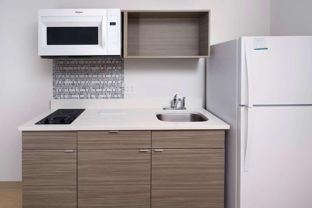 Woodspring Suites Seattle Everett Oda fotoğraf